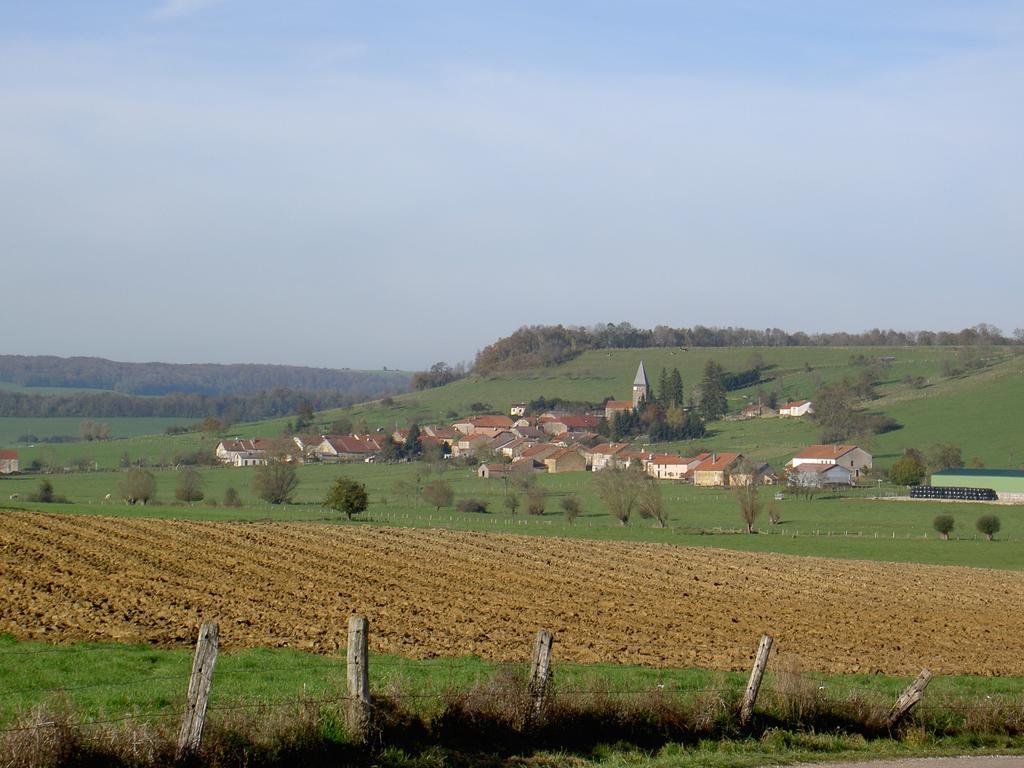 La Maison De Marie-Claire Doncourt-sur-Meuse Εξωτερικό φωτογραφία